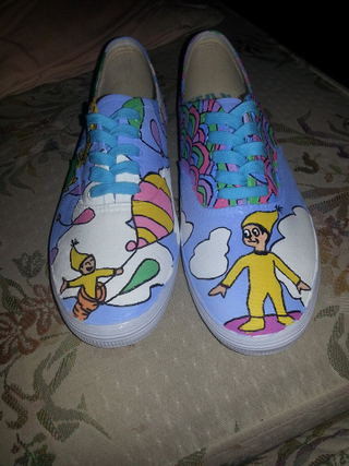 Illustration for article titled Buy my shoes!